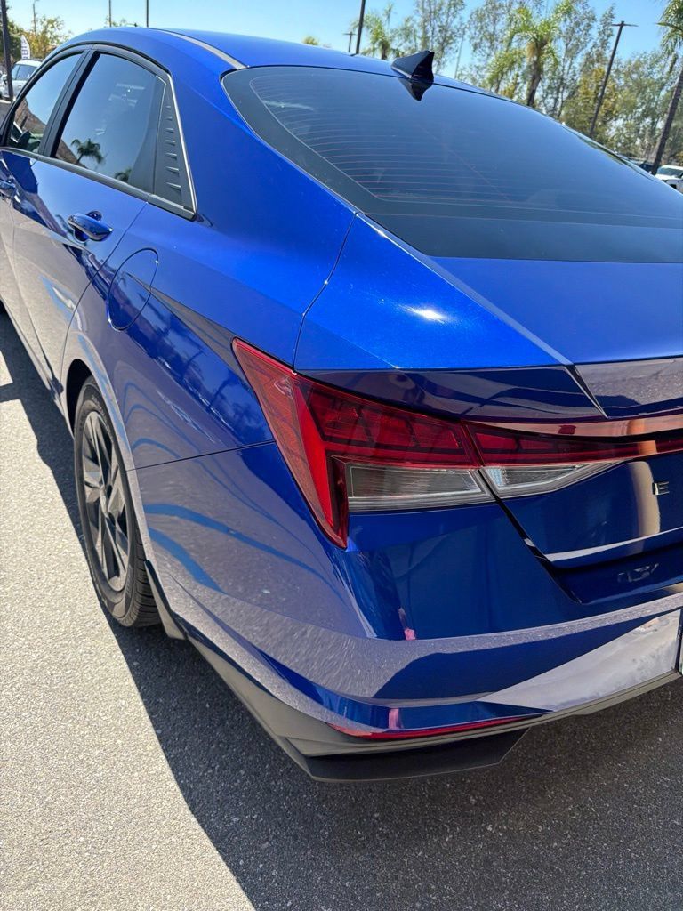 Certified 2023 Hyundai Elantra Blue FWD image 35