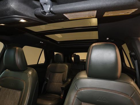 Used 2023 Ford Explorer Timberline w/ Timberline Technology Package AWD/4WD image 18