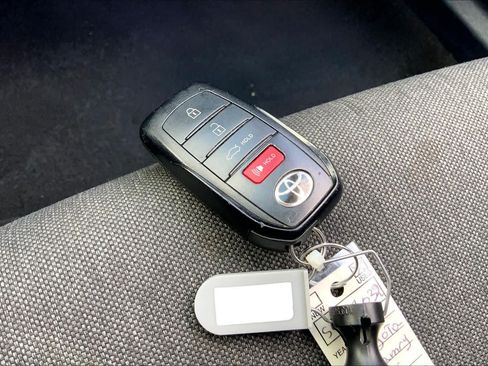 Used 2025 Toyota Camry LE FWD image 14
