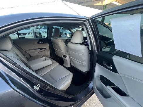Used 2015 Honda Accord EX-L image 10