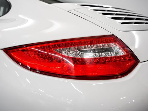 Used 2009 Porsche 911 Carrera S RWD image 33