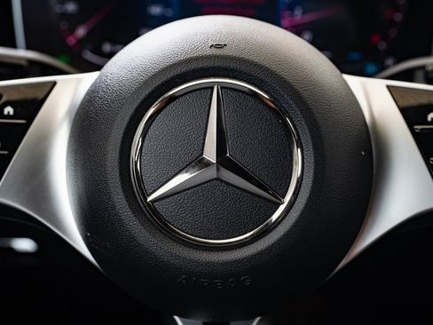 Certified 2025 Mercedes-Benz C 300 4MATIC Sedan image 27