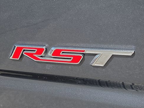 Used 2019 Chevrolet Silverado 1500 RST AWD/4WD image 9