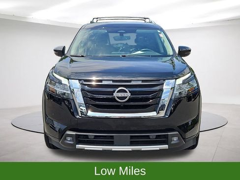 Used 2022 Nissan Pathfinder SL w/ SL Premium Package FWD image 2