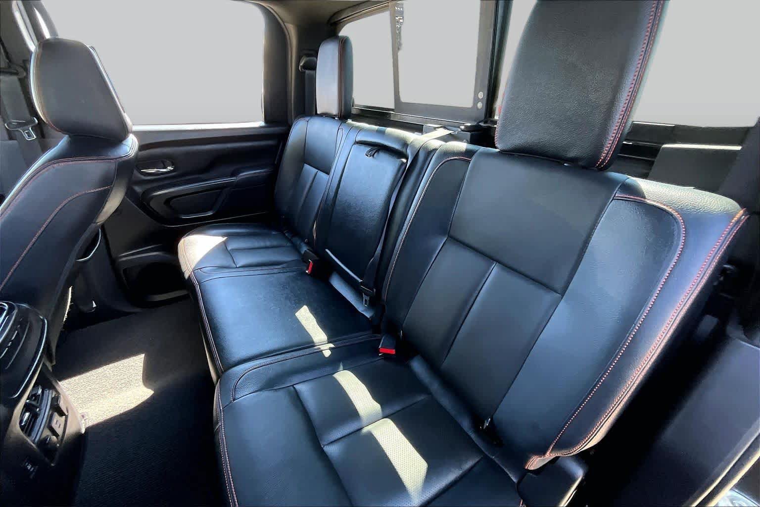 Used 2021 Nissan Titan PRO-4X w/ Pro-4x Convenience Package AWD/4WD image 20