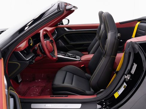 Used 2025 Porsche 911 Turbo S AWD/4WD image 23