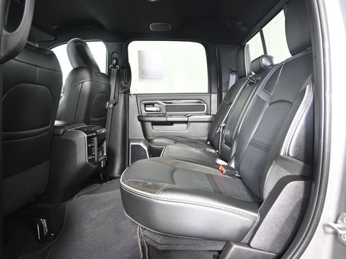 Used 2022 RAM 2500 Laramie w/ Night Edition AWD/4WD image 18