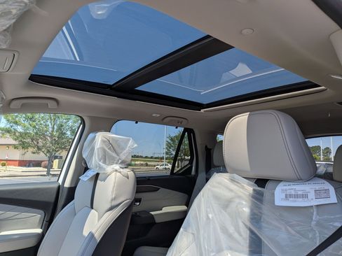 New 2026 Honda Pilot Touring image 16