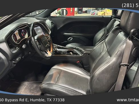 Used 2018 Dodge Challenger GT w/ Driver Convenience Group AWD/4WD image 13