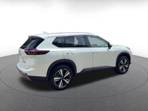 Used 2026 Nissan Rogue SL AWD/4WD image 15