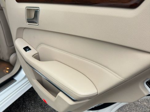Used 2015 Mercedes-Benz E 350 Sedan image 44
