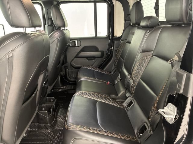 Used 2023 Jeep Gladiator Overland AWD/4WD image 18