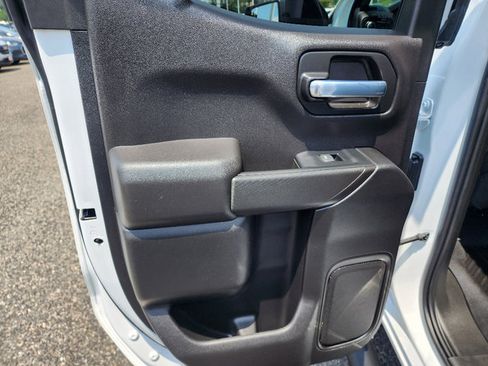 Certified 2023 Chevrolet Silverado 1500 Custom image 32