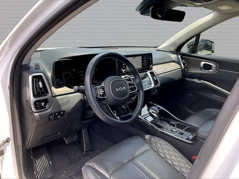 Used 2023 Kia Sorento SX Prestige AWD/4WD image 16