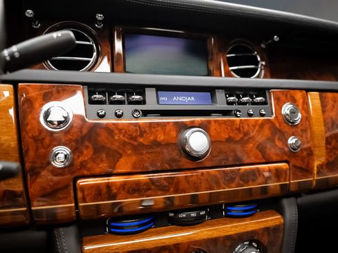 Used 2007 Rolls-Royce Phantom Sedan RWD image 47