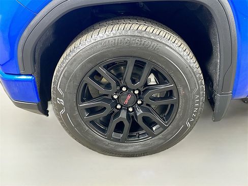 Used 2023 GMC Sierra 1500 Elevation image 8