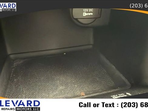 Used 2011 Jeep Grand Cherokee Laredo AWD/4WD image 20
