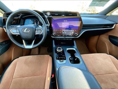 Used 2023 Lexus RZ 450e Premium image 14