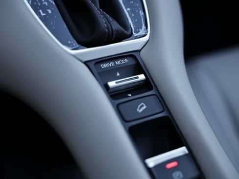 New 2026 Honda HR-V EX-L image 36