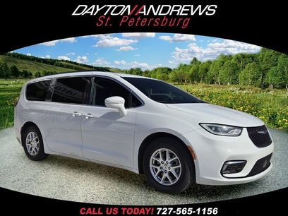 Used 2022 Chrysler Pacifica Touring-L