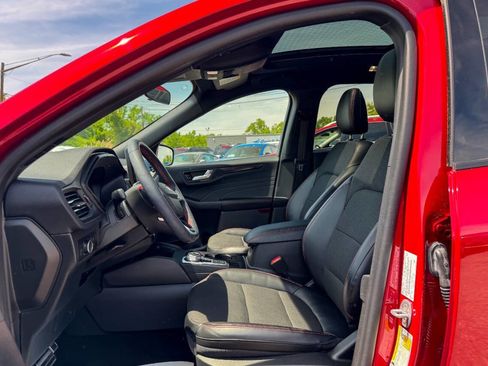Used 2023 Ford Escape ST-Line w/ Tech Pack #1 AWD/4WD image 20