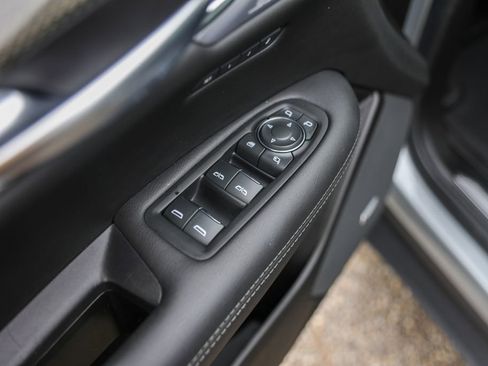 Certified 2023 Cadillac XT5 Sportv w/ Technology Package image 24