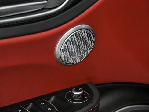 Used 2019 Alfa Romeo Giulia Quadrifoglio RWD image 16