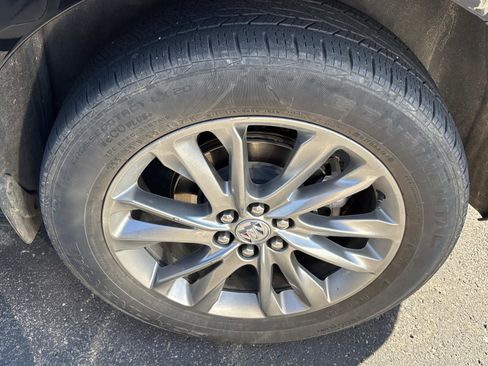 Certified 2023 Buick Enclave Avenir w/ Avenir Technology Package image 8