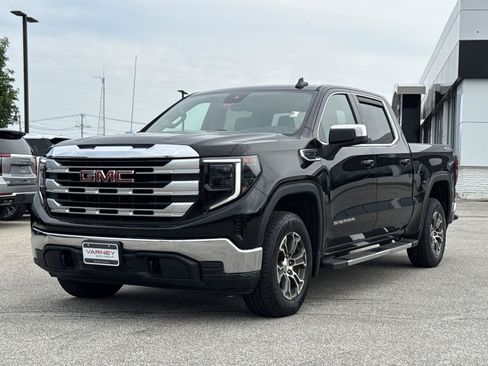 Used 2022 GMC Sierra 1500 SLE AWD/4WD image 1
