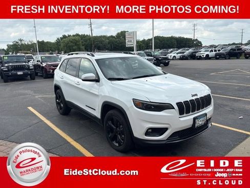Used 2021 Jeep Cherokee Latitude Plus w/ Sun & Sound Group AWD/4WD image 1