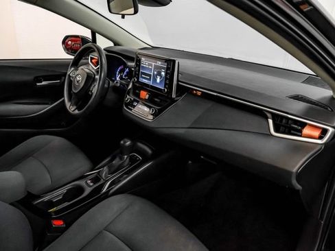 Used 2020 Toyota Corolla LE image 14