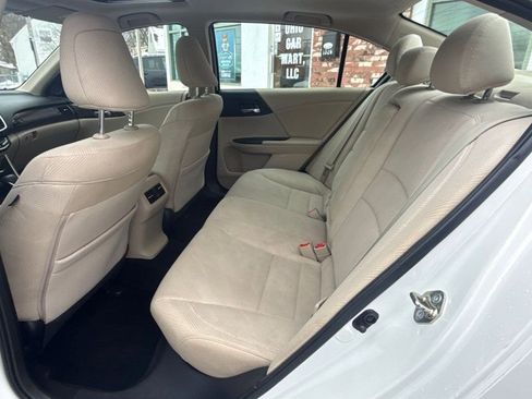Used 2016 Honda Accord EX image 13