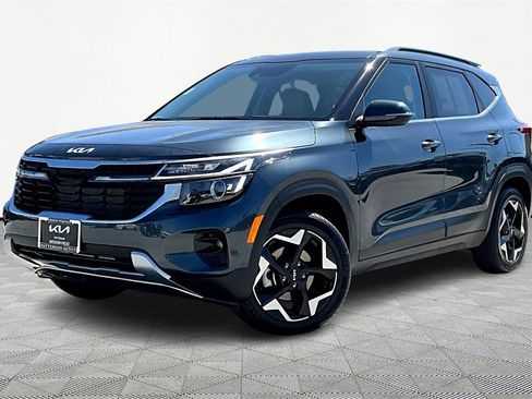 Certified 2024 Kia Seltos EX image 1