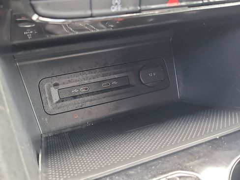 Used 2023 Volkswagen Atlas SE FWD image 23