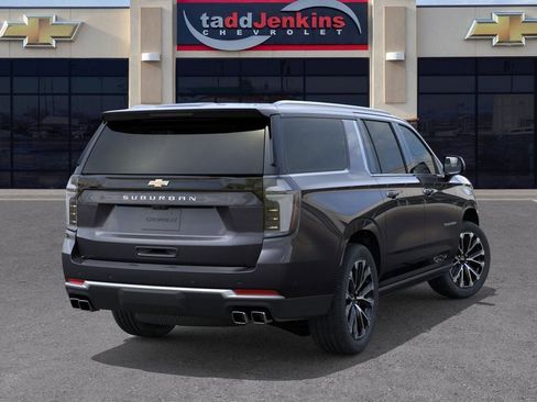 New 2026 Chevrolet Suburban High Country image 4