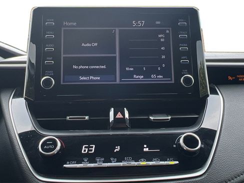 Used 2020 Toyota Corolla SE FWD image 16