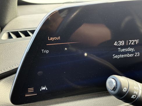 Certified 2024 Cadillac XT4 Premium Luxury image 18