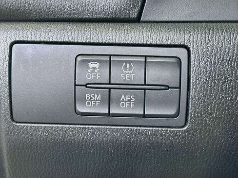 Used 2016 MAZDA MAZDA3 s Grand Touring FWD image 17