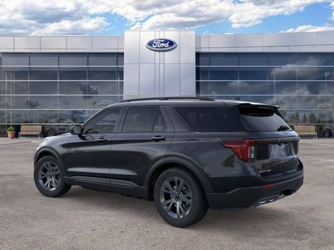 New 2026 Ford Explorer Active w/ Active Comfort Package AWD/4WD image 8