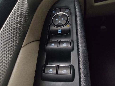 Used 2019 Ford Explorer XLT w/ Equipment Group 202A image 27