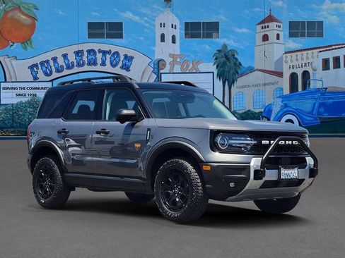 Used 2025 Ford Bronco Sport Badlands w/ Sasquatch Badlands Package AWD/4WD image 1