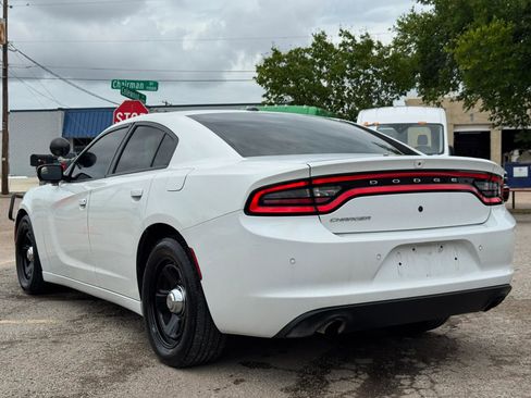 Used 2019 Dodge Charger Police RWD image 4