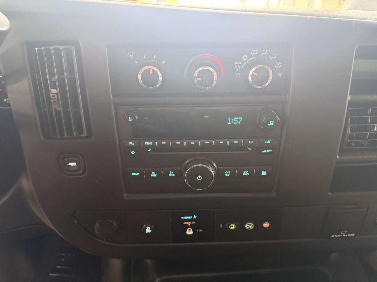 Used 2016 Chevrolet Express 3500 LT w/ LT Preferred Equipment Group RWD image 43