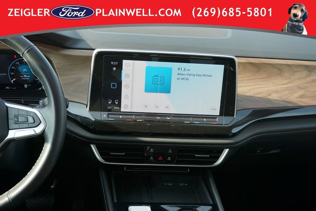 Used 2025 Volkswagen Atlas SE FWD image 17