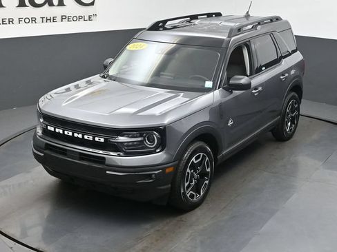 Used 2024 Ford Bronco Sport Outer Banks w/ Tech Package AWD/4WD image 45