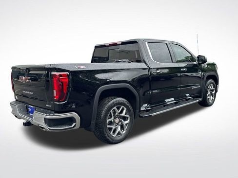 Used 2023 GMC Sierra 1500 SLT w/ SLT Premium Plus Package AWD/4WD image 6