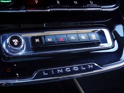 Used 2023 Lincoln Corsair Reserve w/ Equipment Group 201A AWD/4WD image 27