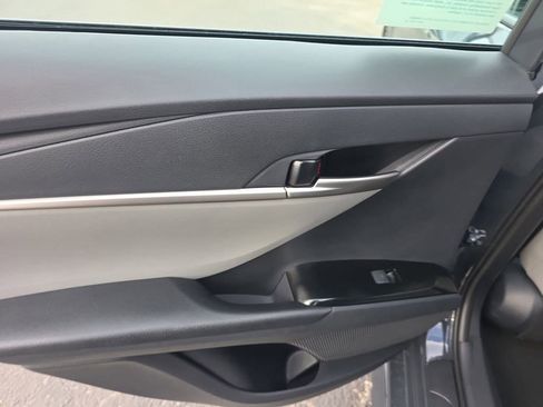 New 2026 Toyota Camry SE image 9