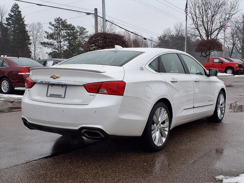 Used 2016 Chevrolet Impala LTZ w/ Enhanced Convenience Package image 4
