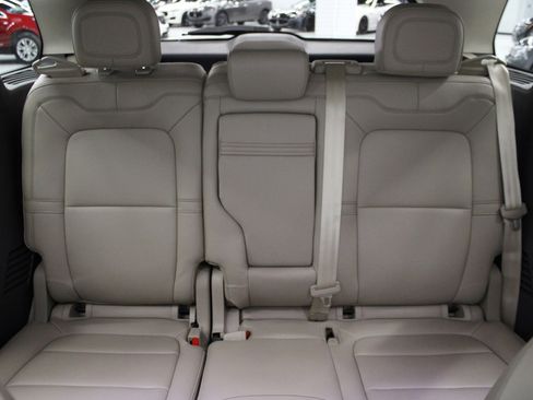 Used 2023 Lincoln Corsair AWD image 36